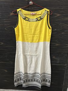 ATEESA Straight Sleeve Less Cotton Kurti