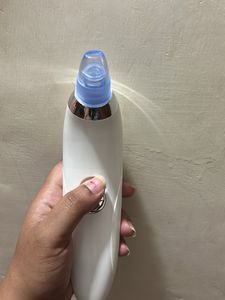 Blackhead Removal Device.