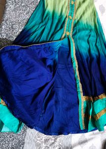 Women Festive Net Embroidered Anarkali Kurti