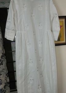 Women&#39;s Sangria White Kurti Set