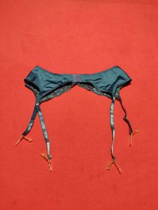 Garter Balt Size 32