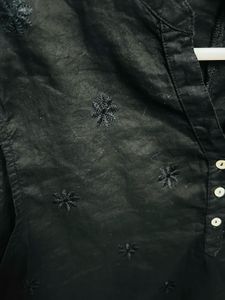 Black Sleeveless Top