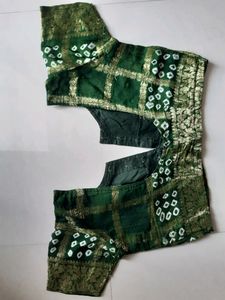 Full Ready Green Bandhani With Stitching Blouse