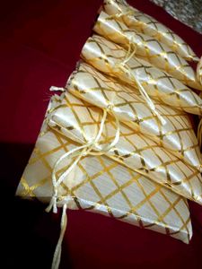 Elegant Favor Bags - Set of 15