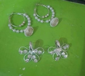 New 2 pairs ofSparkling Silver Tone Earring Set