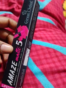 AMAZE MATTE 5 IN 1 LIPSTICK 💄