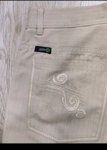 sc4469 Bootcut Pants size 28