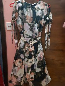 SERA BRANDED BLACK-PEACH FLORAL PRINTED DRESS