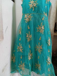 Beautiful Gown👗 For Girls