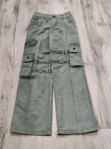 Ma2188 Sabrin cargo bootcut jeans waist 22 inches