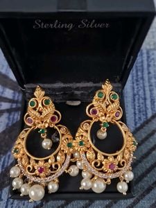 Elegant Golden Floral Drop Earrings