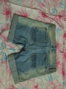 Aesthetic Y2K Acid Wasted Denim Shorts