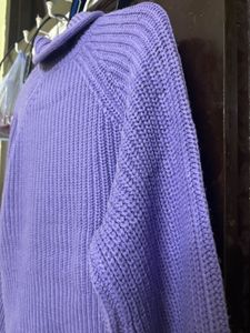 Woman solid crop pullover