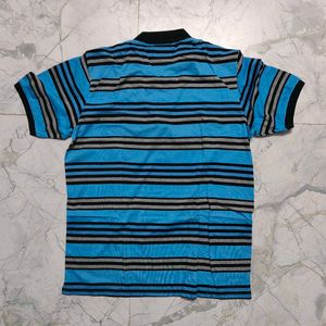 Collar Tshirt - Size XL