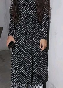 Women New Kurta Set