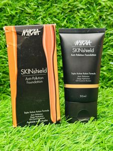 Nykaa Skinshield Anti- Pollution Foundation