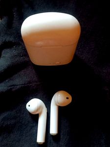 Dummy Airbuds
