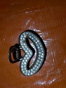 A Combo Of Beautiful Hair Accessories