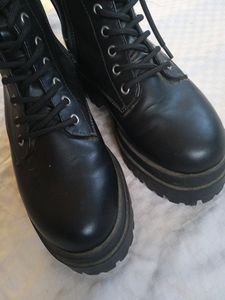 Boots For Both Men/Women