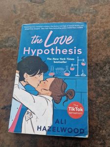 The Love Hypothesis by Ali Hazelwood - TikTok Sens