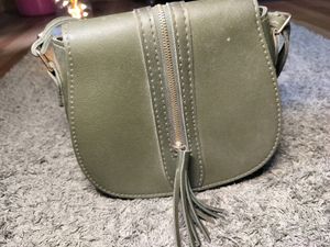 Beautiful Olivia Colour Sling Bag 💚💚💚