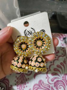 Women Unique Jhumka Earrings