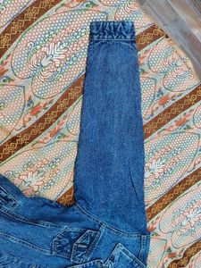 Woman&#39;s Denim Jacket