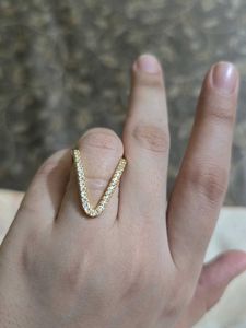 Classic V Diamond Studded Adjustable Ring 18K Gold