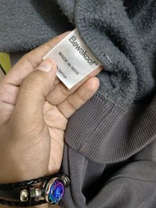 Comfy Grey Sweatshirt