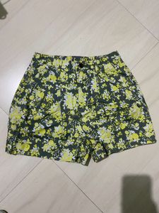 Floral Halfpant