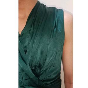 Stunning Emerald Sunday Top