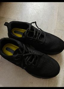 Black Shoes (Size 5)