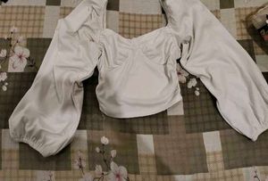 Women V-neck Crop Top With Puffy Sleeves