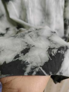 Tie-dye Long Sleeve Top