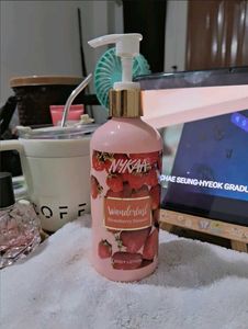 Nykaa, Wanderlust Body Lotion🍓