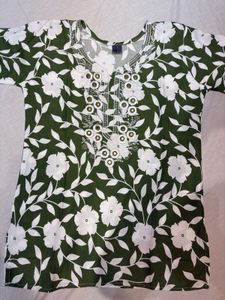 Brand New Floral Print Tunic Top