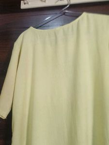 Elegant Embroidered Kurti