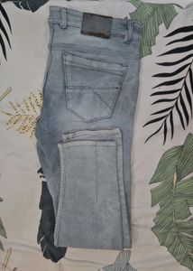 Light Wash Denim Jeans