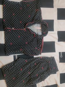 Night Suit, Size M