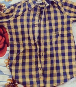 Boy&#39;s Plaid Shirt