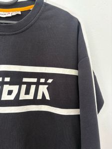 Unisex Reebok Sweatshirt