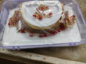 Beautiful Red Eligent Nacless.. Sale Offer