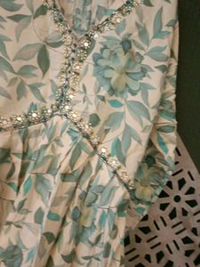Light Green Short Kurtis With Pant