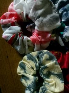 Floral Cotton Scrunchies – Soft &amp; Stylish Hair Acc