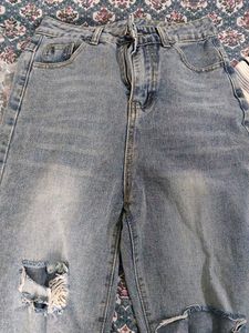 urbanic ripped jeans