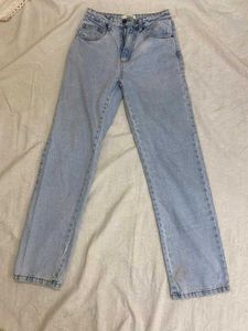 Light Wash Straight Leg Jeans