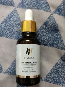 My Glamm 10% Niacinamide clarifying Serum