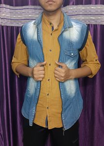 Half sleeves Denim Jacket L Size