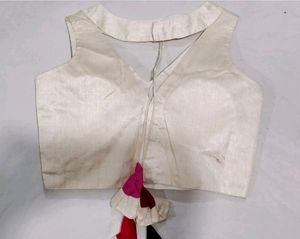🆕️ Unused Off-White Fancy Blouse with Colourful T