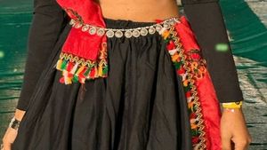 Silver Tone Kamarbandh